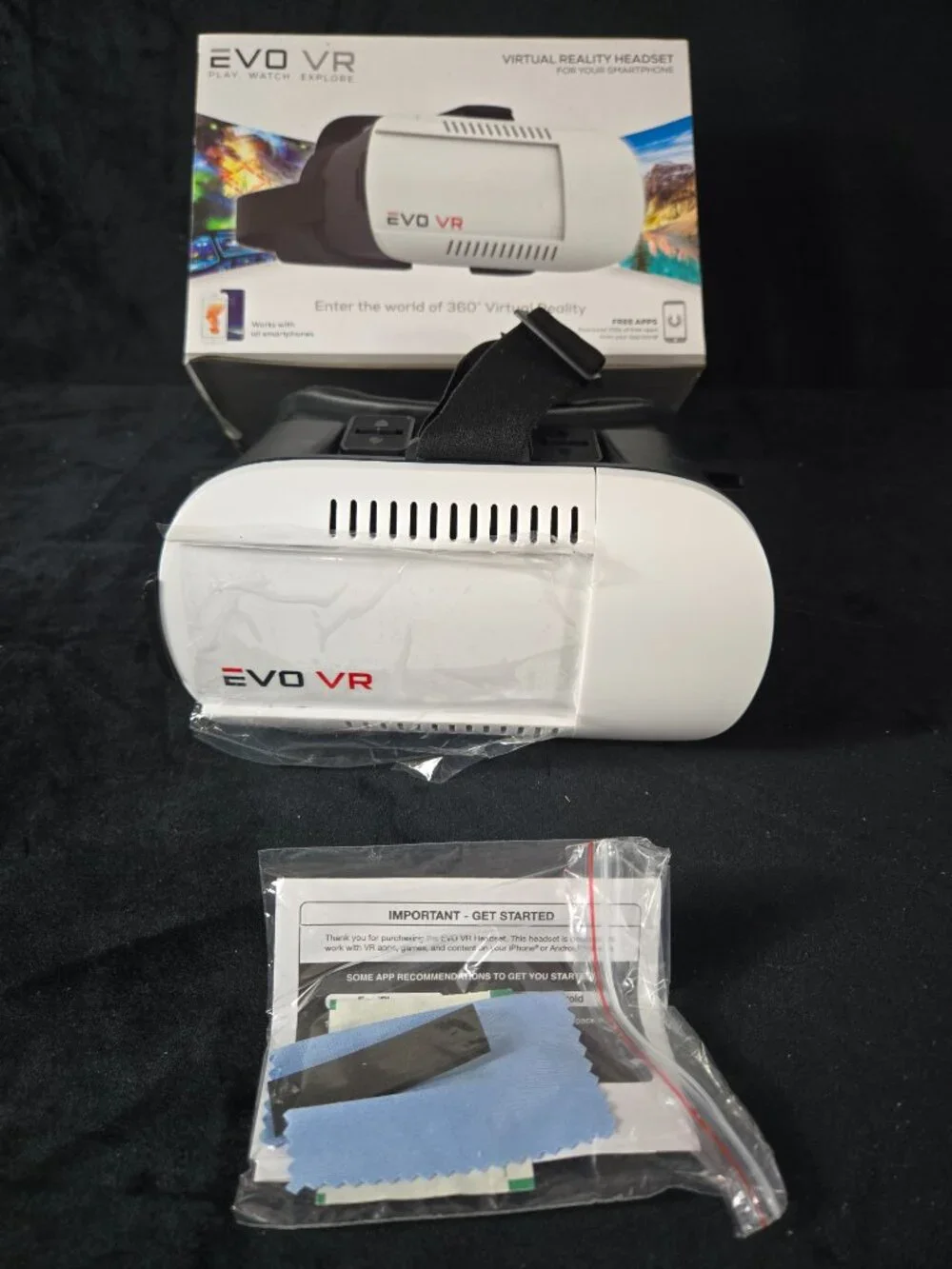 EVO VR Smartphone Virtual Reality Headset Bluetooth Controller Open Box